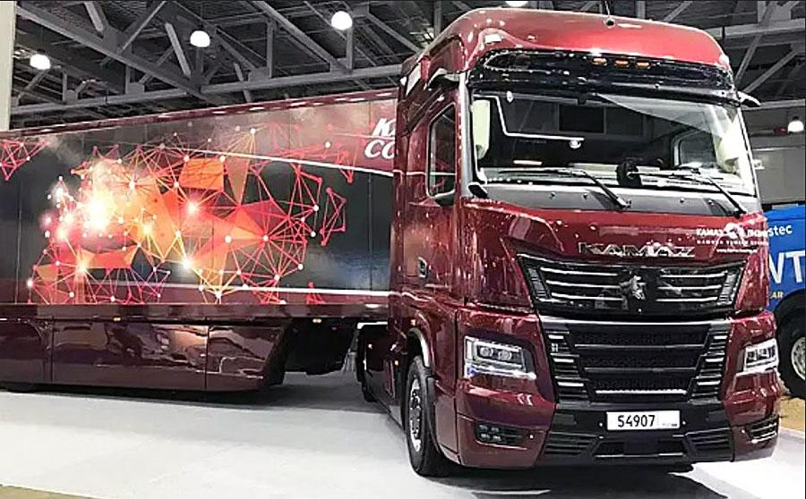В 2025 году автопроизводитель представил макет водородного грузовика КАМАЗ