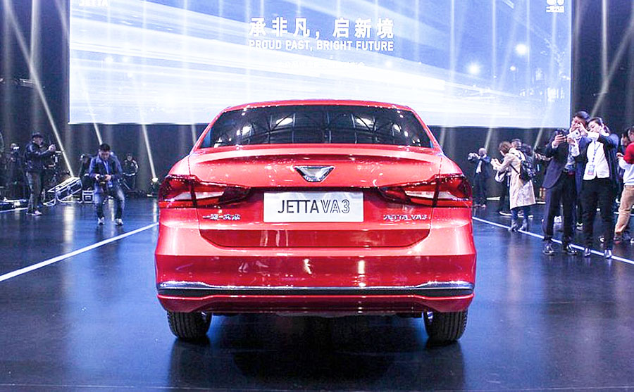 С ноября 2023 г. в России стартуют официальные продажи китайского седана Jetta VA3