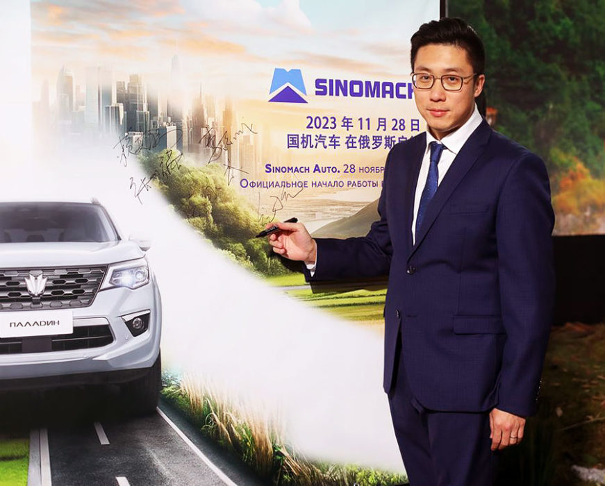 Компания «Sinomach Automobile» везет в Россию внедорожник Oting Paladin