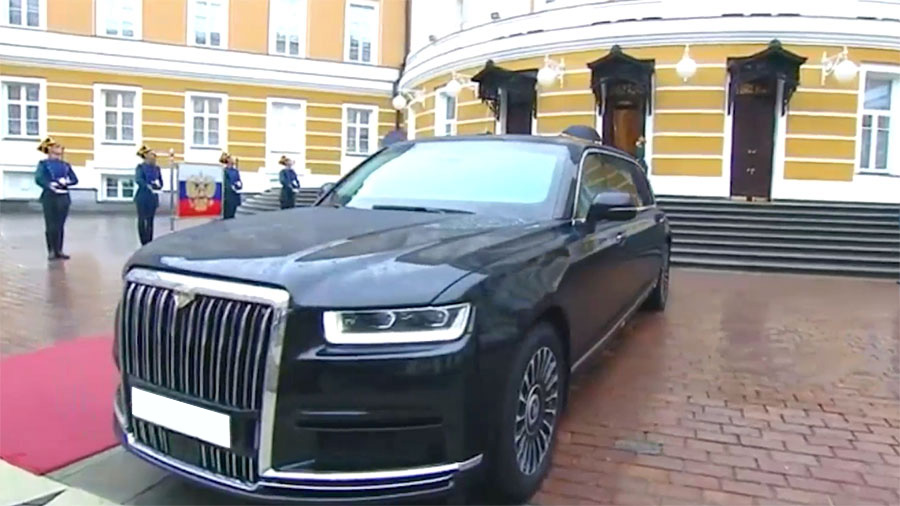 В преддверии инаугурации президента Владимира Путина состоялся показ обновленной линейки Aurus Senat