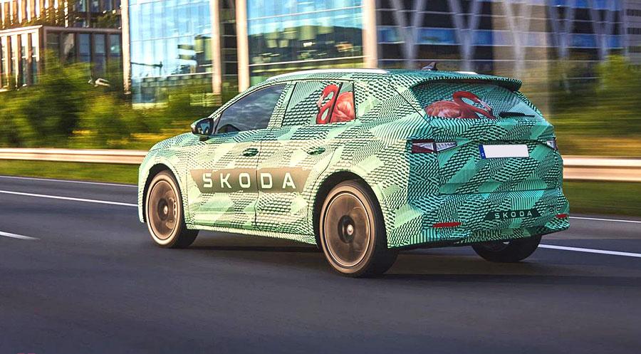 Немецкий концерн Volkswagen AG опубликовал снимки электрокроссовера Skoda Elroq с аэродинамическим коэффициентом 0,26