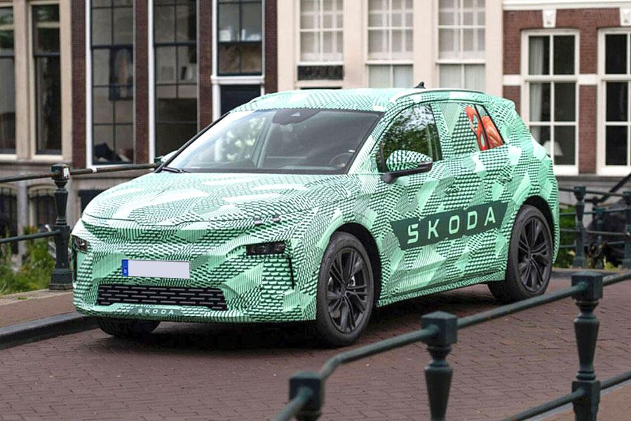 Немецкий концерн Volkswagen AG опубликовал снимки электрокроссовера Skoda Elroq с аэродинамическим коэффициентом 0,26