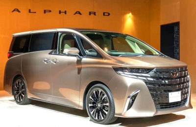 Гибридный минивэн Toyota Alphard 2024 скоро появится в автосалонах России