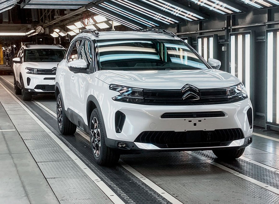 Кроссоверы Citroen для России переименовали в Rosva Motors. Калужский автозавод собрал первую партию автомобилей для государственных заказчиков