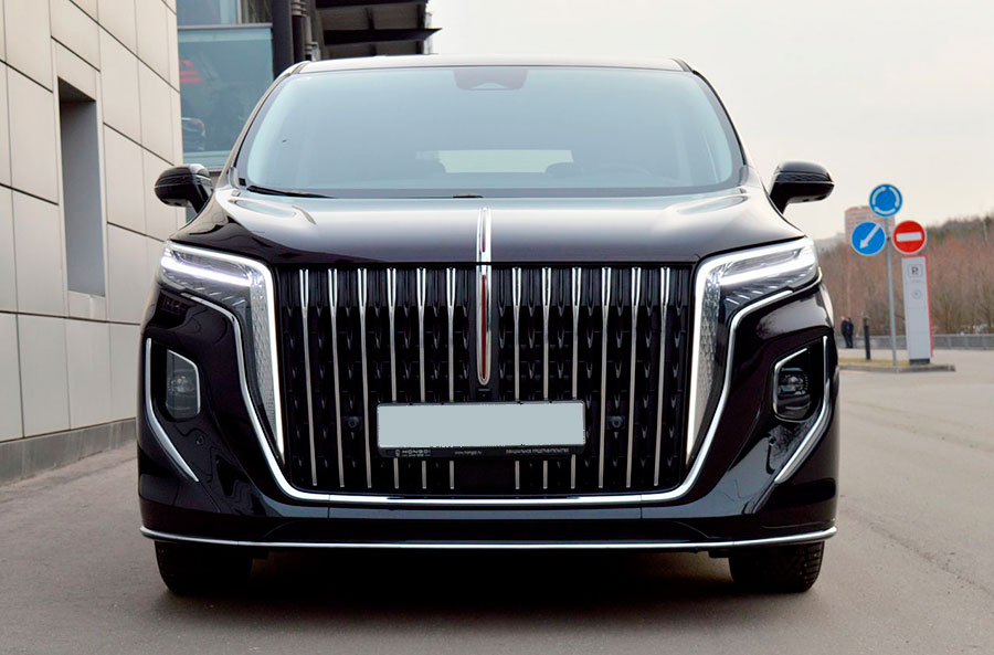 Расширение модельного ряда электрифицированных Hongqi за счет полноприводного гибридного минивэна Hongqi HQ9