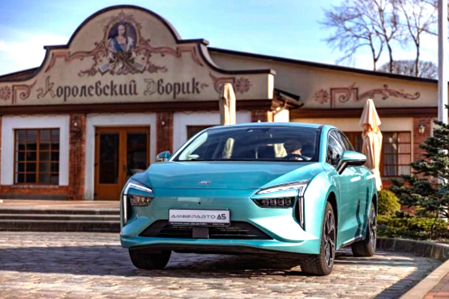 Калининградский «Автотор» представил электроседан Amberauto A5 премиальной комплектации за 5 млн. рублей