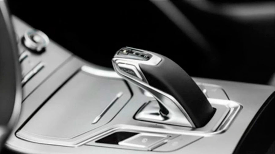 Калининградский «Автотор» представил электроседан Amberauto A5 премиальной комплектации за 5 млн. рублей