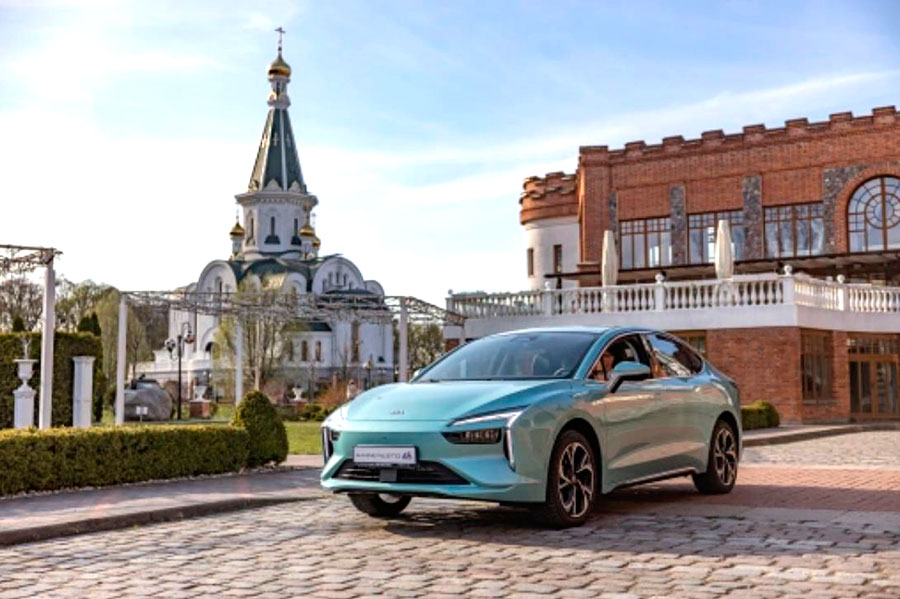 Калининградский «Автотор» представил электроседан Amberauto A5 премиальной комплектации за 5 млн. рублей