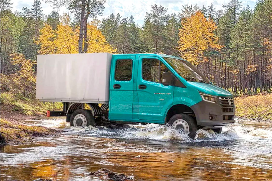 С июня 2025 года коммерческие автомобили Газель NN 4x4 с бортовой платформой и Соболь NN 4x4 доступны для заказа