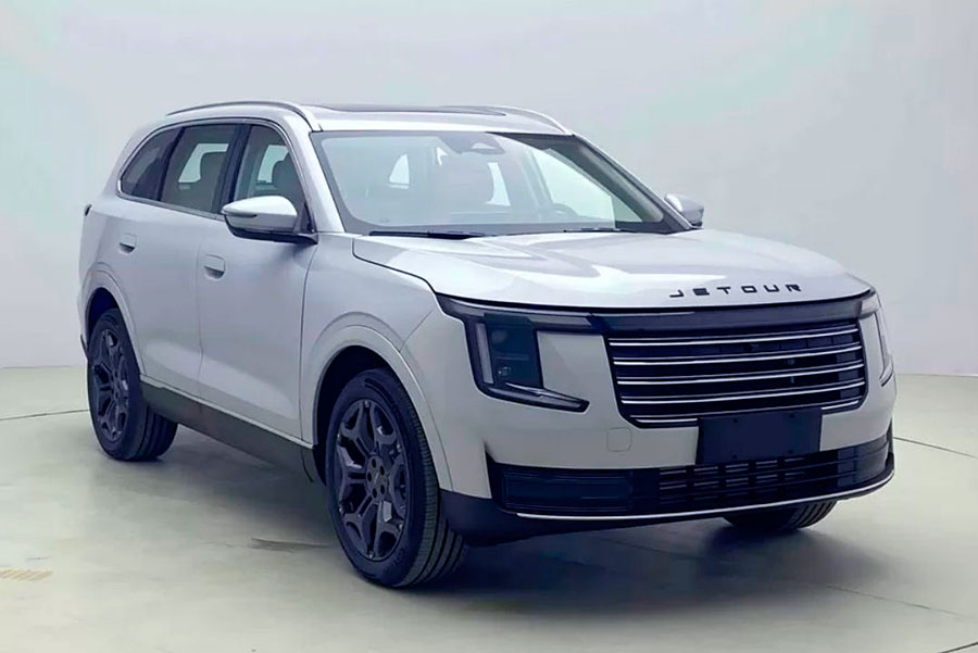До конца 2025 года дебютирует кроссовер Jetour X70L второго поколения с бензиновым двигателем
