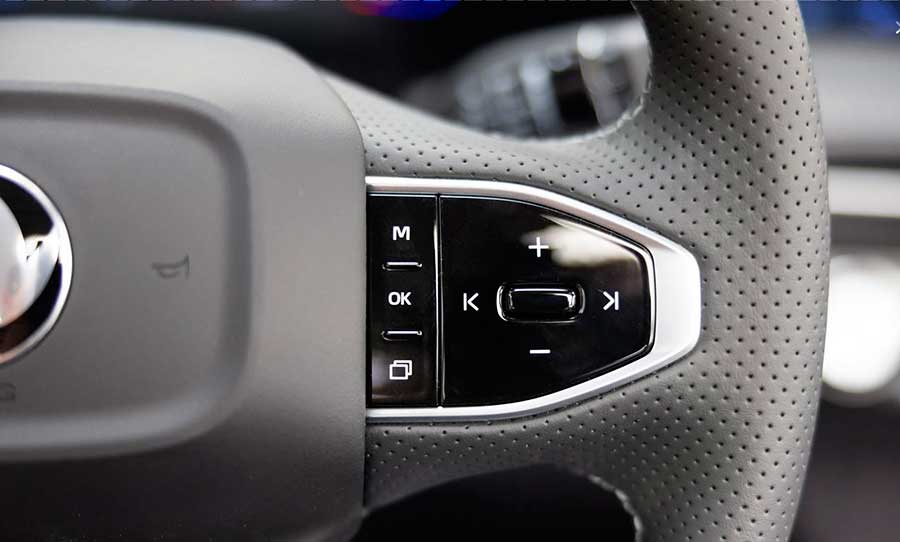 Стали известны конкуренты кроссовера Dongfeng Huge