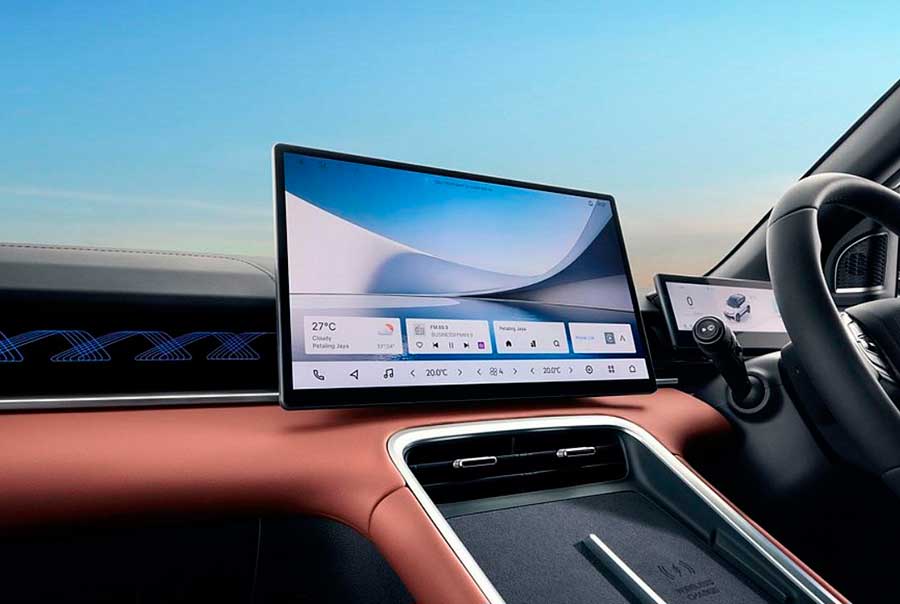 Кроссовер Geely Proton X50 образца 2025: новый мотор, улучшенный дизайн