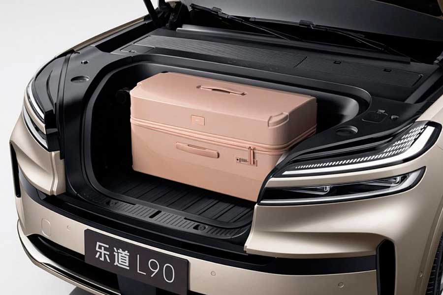 В Китае принимают заказы на Nio Onvo L90 — просторный трехрядный электрокроссовер с уникальным передним багажником 240 литров