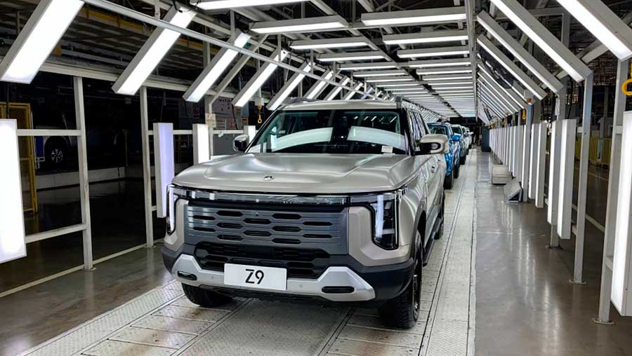 Альтернатива Nissan Frontier в сентябре 2025 года появится на российском рынке. Объявлен старт продаж футуристичного пикапа Oting Z9 с мотором Mitsubishi и «автоматом» BMW
