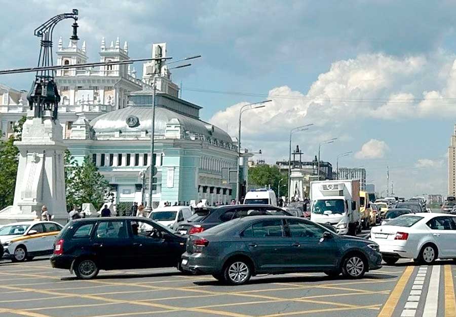 Что изменилось с принятием новых ПДД правил проезда спецтранспорта?