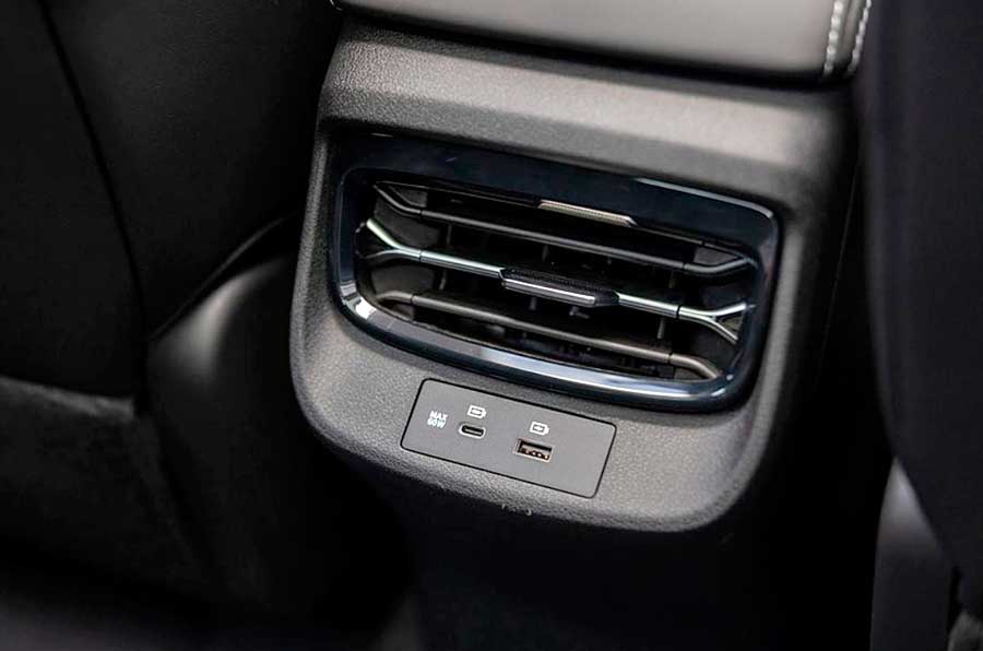 Кроссовер Dongfeng Mage 2025 — конкурент Geely Atlas уже продается на российском рынке