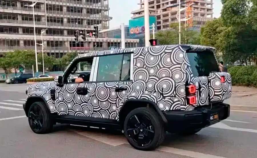 В Дубае состоялась презентация гибрида Chery iCar V27: обзор и фото