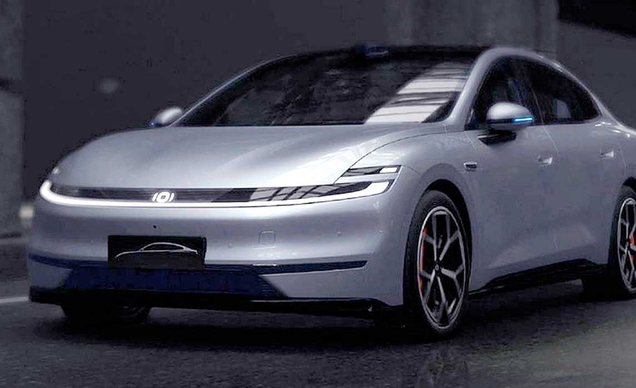 Опубликованы фото элегантного лифтбека Changan Qiyuan A06 с пятидверным кузовом и передовыми технологиями