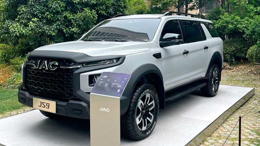 Производитель представил брутальный внедорожник JAC JS9 2025: конкурент Haval H9 появится в России до конца года
