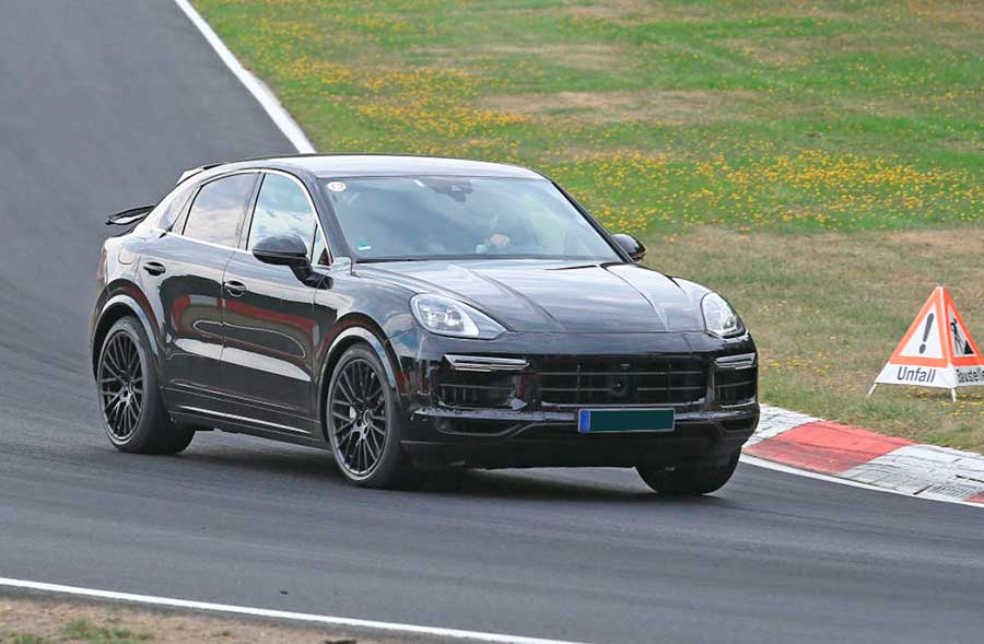 Электромобиль Porsche Cayenne Electric Coupe засняли без камуфляжа. Показ состоится в начале 2026 года