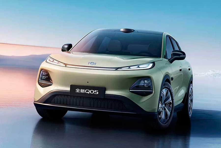 Фото бюджетного электрокара Changan Qiyuan Q05 с лидаром, технологичным салоном и увеличенным запасом хода (506 км)