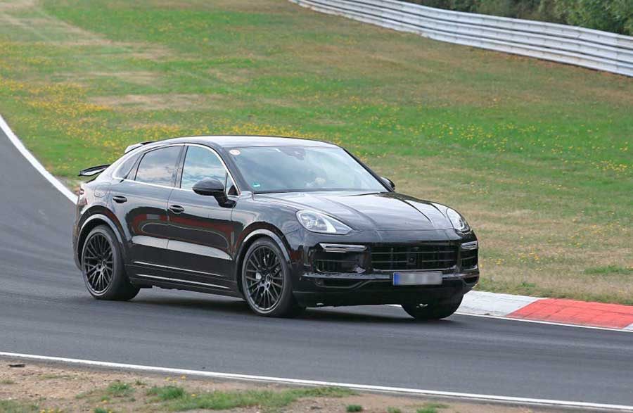 Электромобиль Porsche Cayenne Electric Coupe засняли без камуфляжа. Показ состоится в начале 2026 года