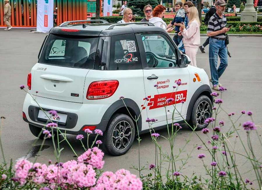 В сентябре 2025 года стартуют продажи трех новинок от «Автотора»: электромобиля Eonyx M2, пикапа Pickup и фургона Cargo ценой от 840 тыс. до 990 тыс. рублей