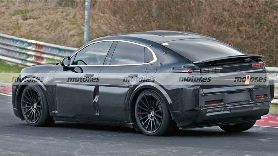 Электромобиль Porsche Cayenne Electric Coupe засняли без камуфляжа. Показ состоится в начале 2026 года