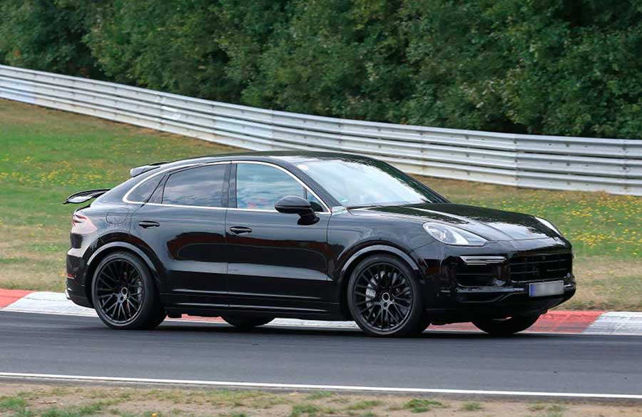 Электромобиль Porsche Cayenne Electric Coupe засняли без камуфляжа. Показ состоится в начале 2026 года