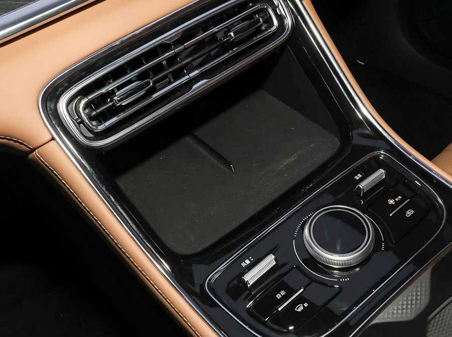Новый Geely Galaxy Starshine 6: запас хода 2100 км, цена ниже Starshine 8