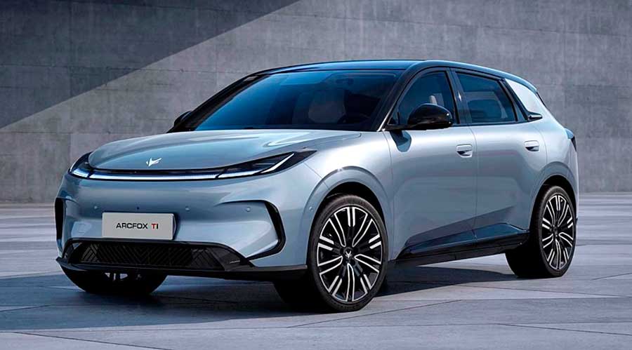 В течение 12 часов после старта число предзаказов на хэтчбек BAIC Arcfox T1 достигло 27 тысяч