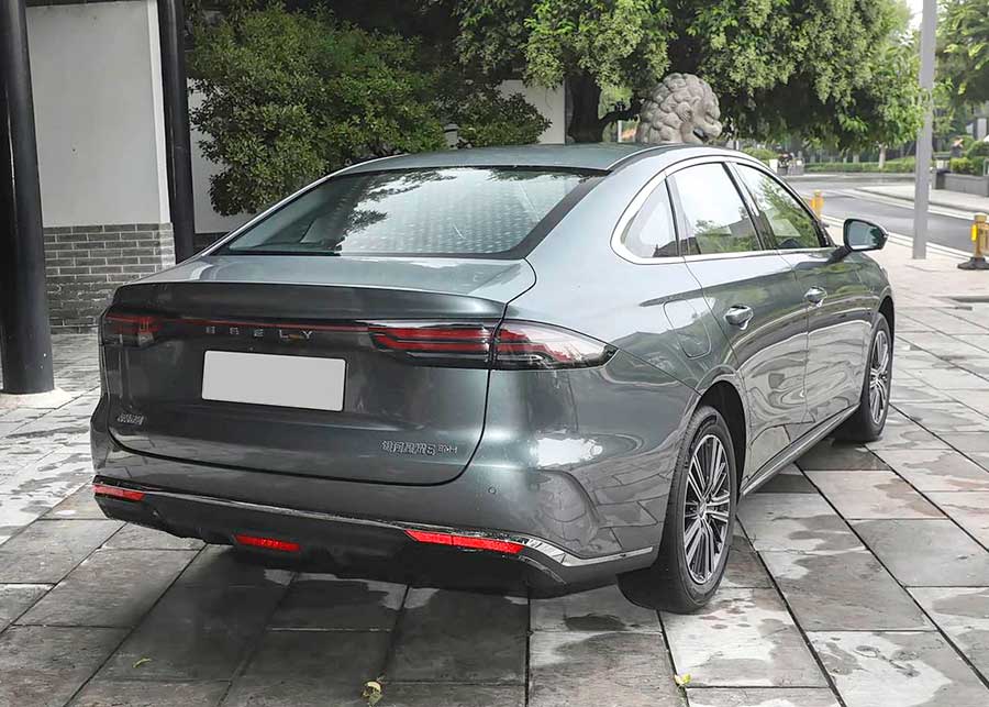Новый Geely Galaxy Starshine 6: запас хода 2100 км, цена ниже Starshine 8