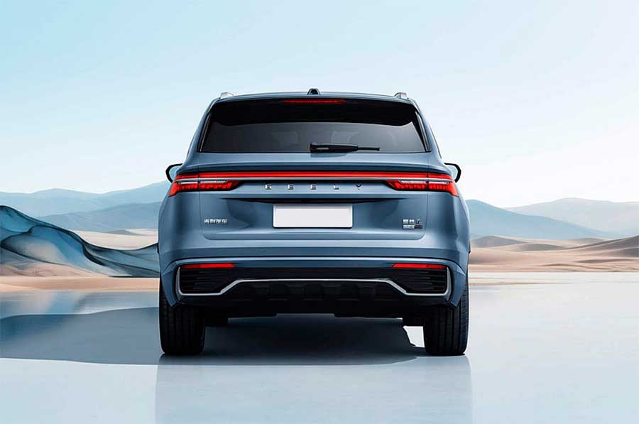 Обновленный Geely Monjaro: в КНР стартовали продажи кроссовера с 272-сильным мотором, интеллектом GEEA 3.0, двойными экранами и автопилотом