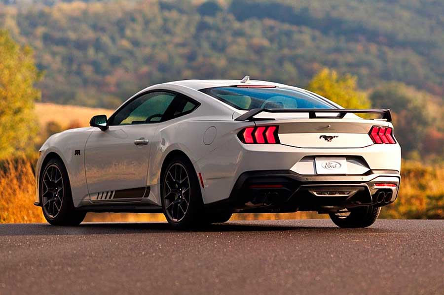 Ford Mustang RTR 2026: первый серийный дрифт-кар «Форда» в партнерстве с легендой дрифта Воном Гиттином