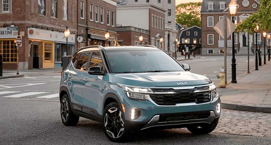 Популярный кроссовер Kia Seltos вернулся на российский рынок по цене от 1,6 млн. рублей