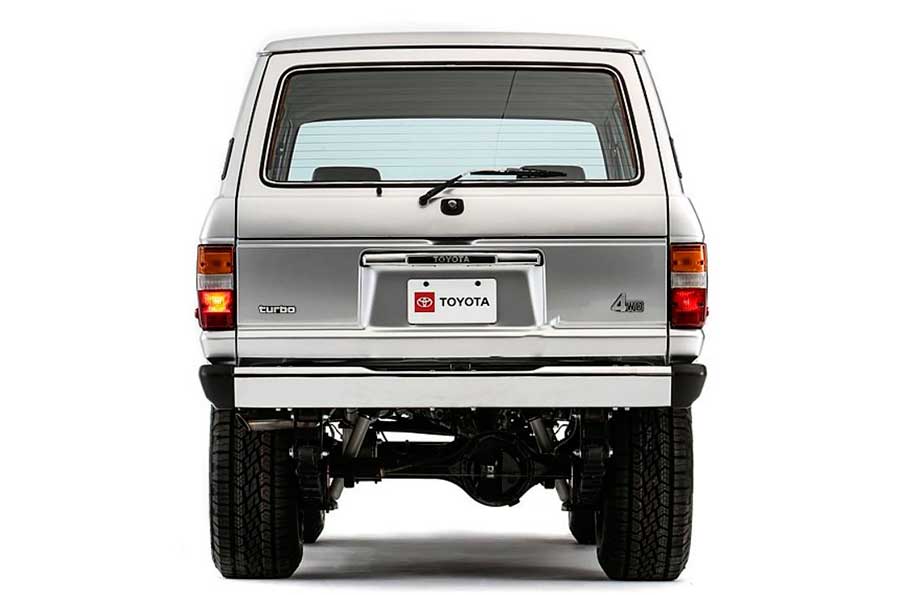 Спустя десятилетия возвращается легендарный автомобиль Toyota Land Cruiser J60 с двигателем V6-турбо