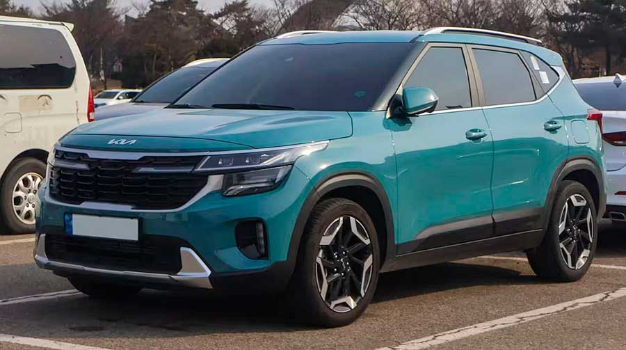 Популярный кроссовер Kia Seltos вернулся на российский рынок по цене от 1,6 млн. рублей