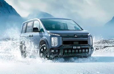 Новое поколение откладывается в долгий ящик. Спустя 18 лет компания выкатила очередной рестайлинг внедорожного минивэна Mitsubishi Delica D:5 2025 Новое поколение откладывается в долгий ящик. Спустя 18 лет компания выкатила очередной рестайлинг внедорожного минивэна Mitsubishi Delica D:5 2025
