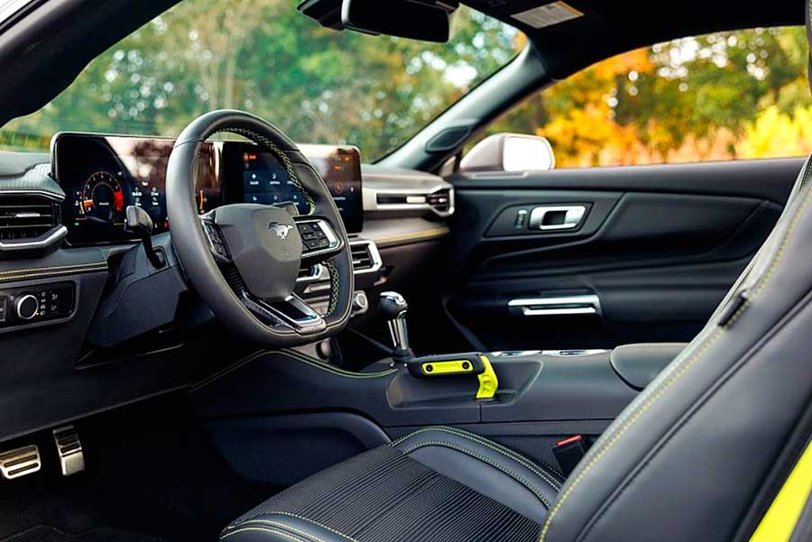 Ford Mustang RTR 2026: первый серийный дрифт-кар «Форда» в партнерстве с легендой дрифта Воном Гиттином