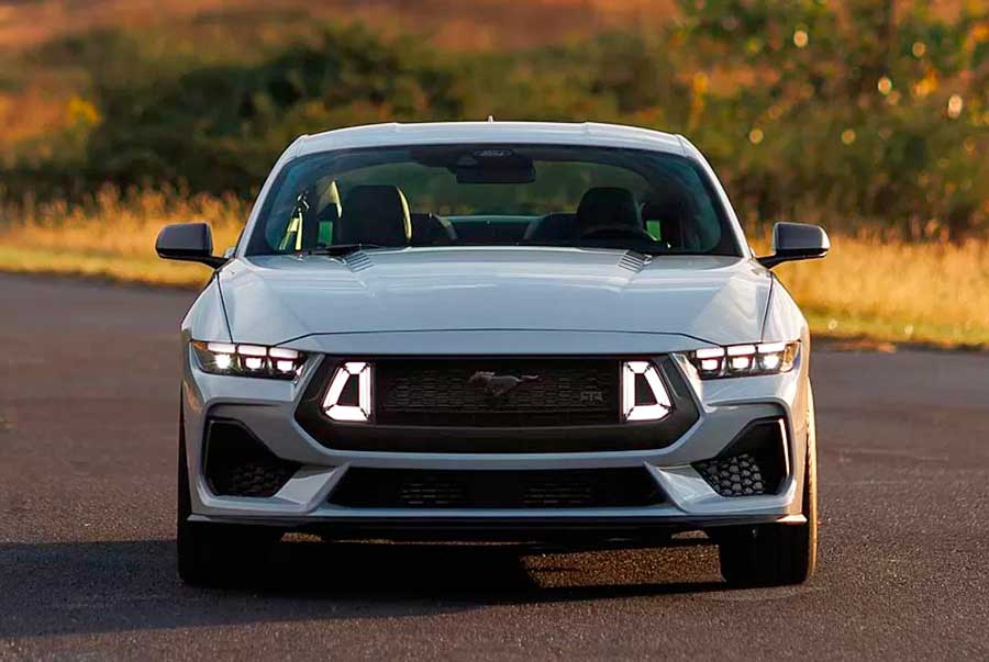 Ford Mustang RTR 2026: первый серийный дрифт-кар «Форда» в партнерстве с легендой дрифта Воном Гиттином