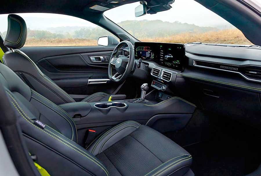 Ford Mustang RTR 2026: первый серийный дрифт-кар «Форда» в партнерстве с легендой дрифта Воном Гиттином