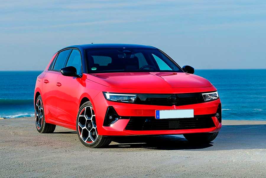 После значительного падения продаж обновленный автомобиль Opel Astra возвращается в страны ЕС