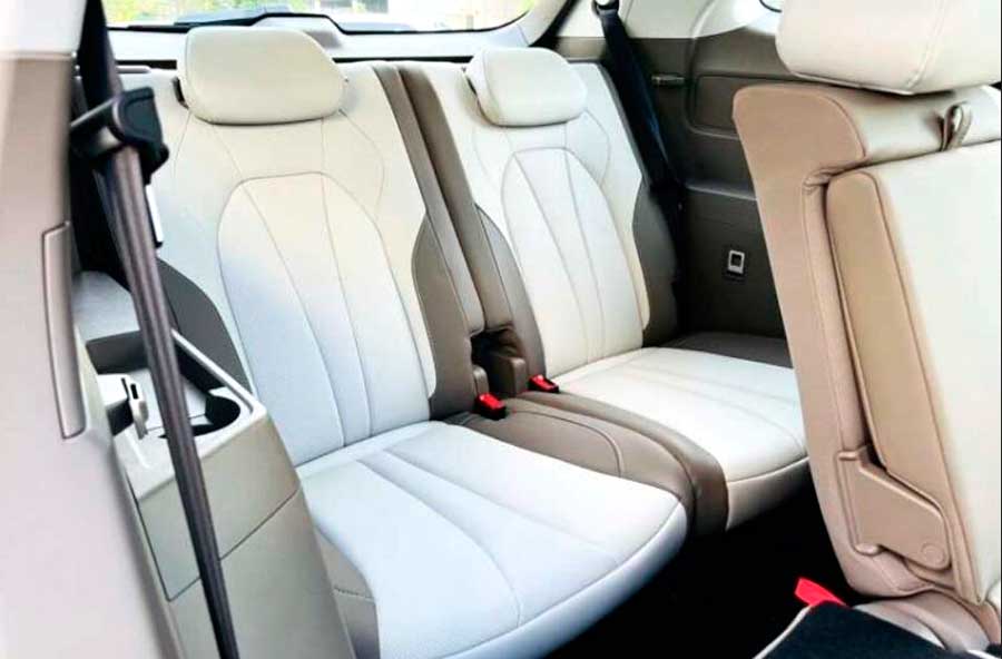 Новый совместный проект с «SAIC»: кроссовер Москвич M90 с семиместным салоном и технологиями MG RX9