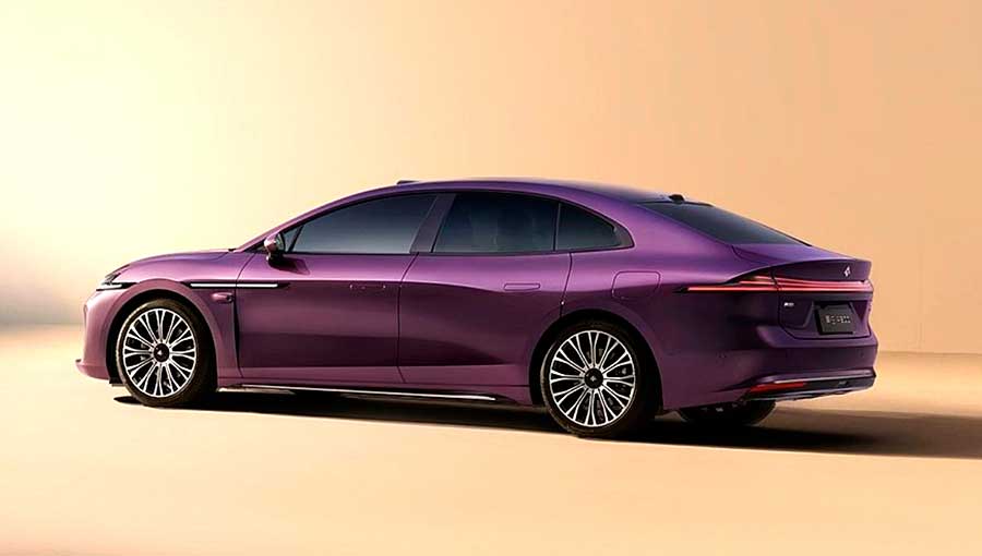 На автосалоне в Гуанчжоу 2025 производитель презентовал роскошный седан Hyptec A800