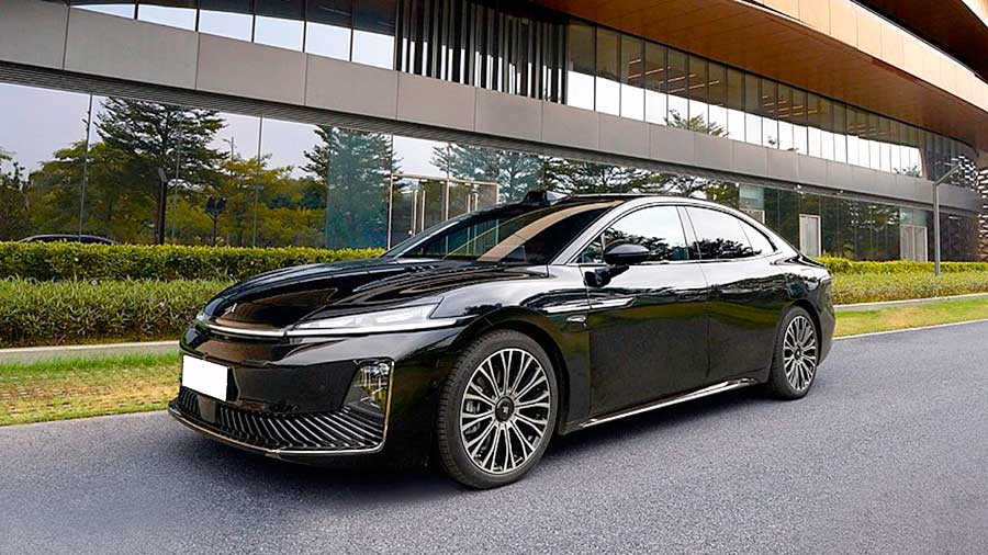 На автосалоне в Гуанчжоу 2025 производитель презентовал роскошный седан Hyptec A800