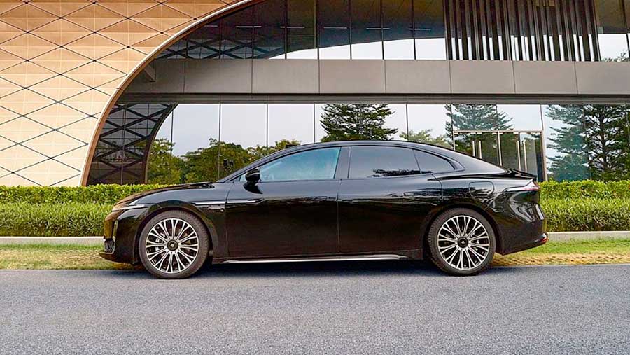 На автосалоне в Гуанчжоу 2025 производитель презентовал роскошный седан Hyptec A800