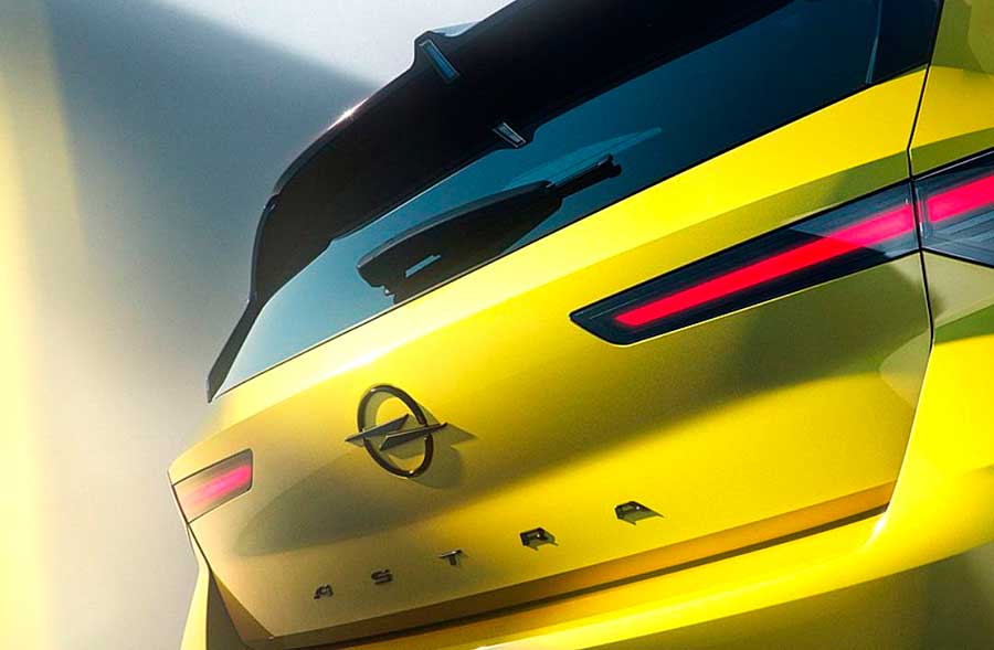 После значительного падения продаж обновленный автомобиль Opel Astra возвращается в страны ЕС