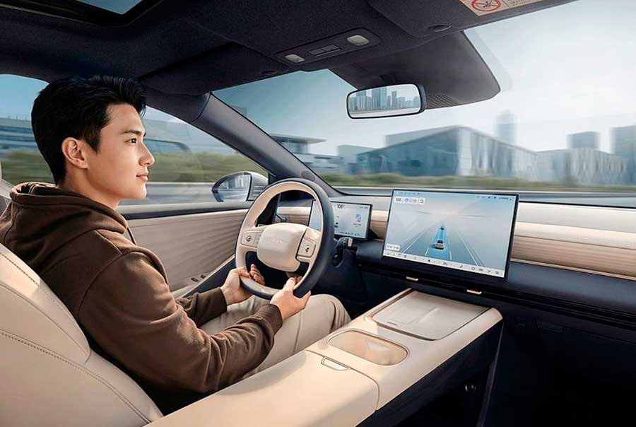 В Китае производитель представил доступный гибридный седан Nissan N6 с запасом хода 180 км и премиальным интерьером