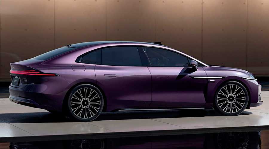 На автосалоне в Гуанчжоу 2025 производитель презентовал роскошный седан Hyptec A800