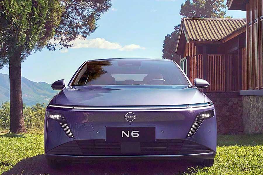 В Китае производитель представил доступный гибридный седан Nissan N6 с запасом хода 180 км и премиальным интерьером